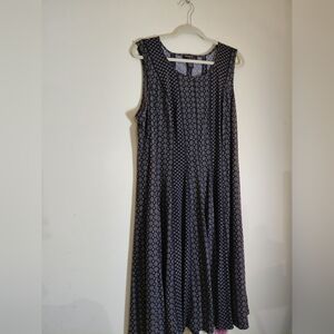 Signature by Robbie Bee Black and White Patterned Midi Dress